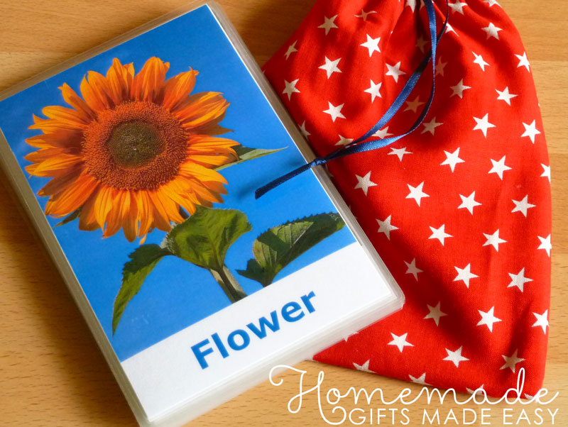 https://www.homemade-gifts-made-easy.com/image-files/make-flash-cards-800x602.jpg